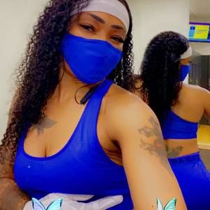 Meet your Posher, Dionne